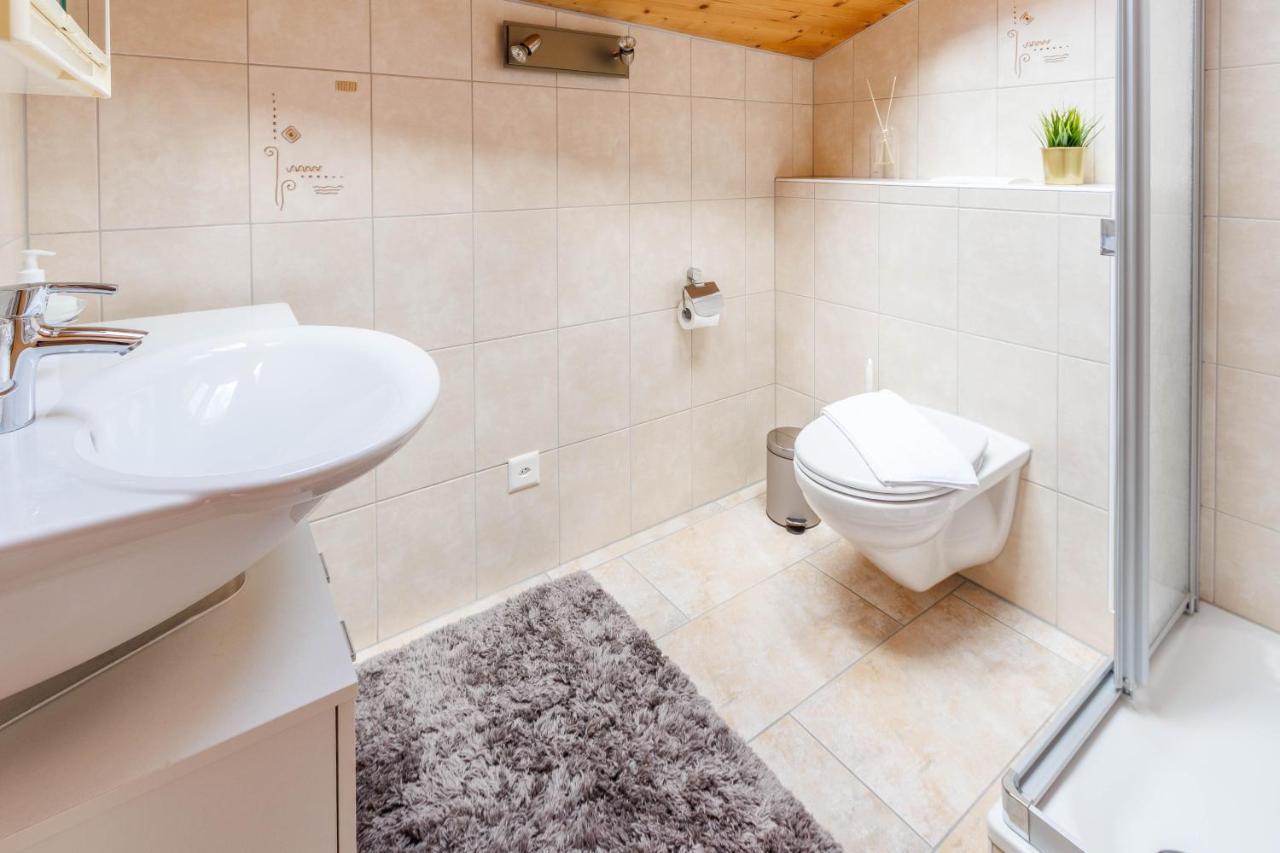 Kinohaus 3 *
